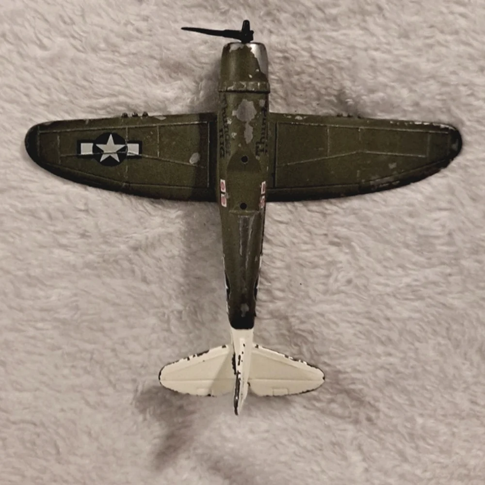 🪖 Vintage P-47D Diecast Road Champs Thunder Jug Metal Military Aircraft - Picture 3 of 11